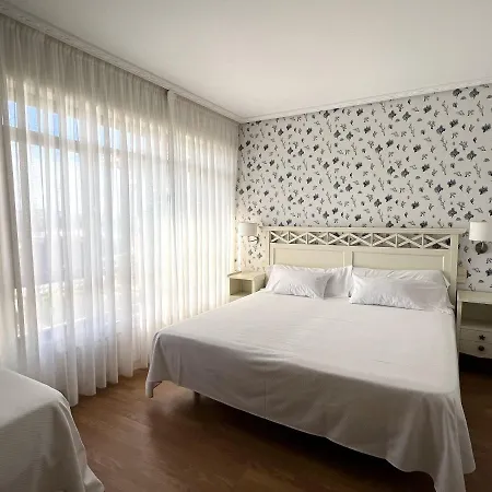 Playa De Locos Guest house Suances