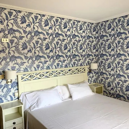 Playa De Locos בית הארחה 3*